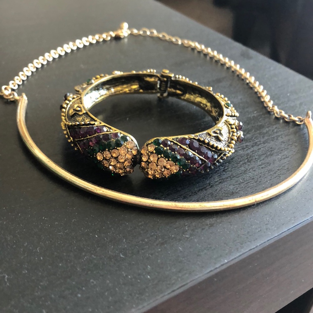 Middle Eastern necklace & clasp enclosed bracelet